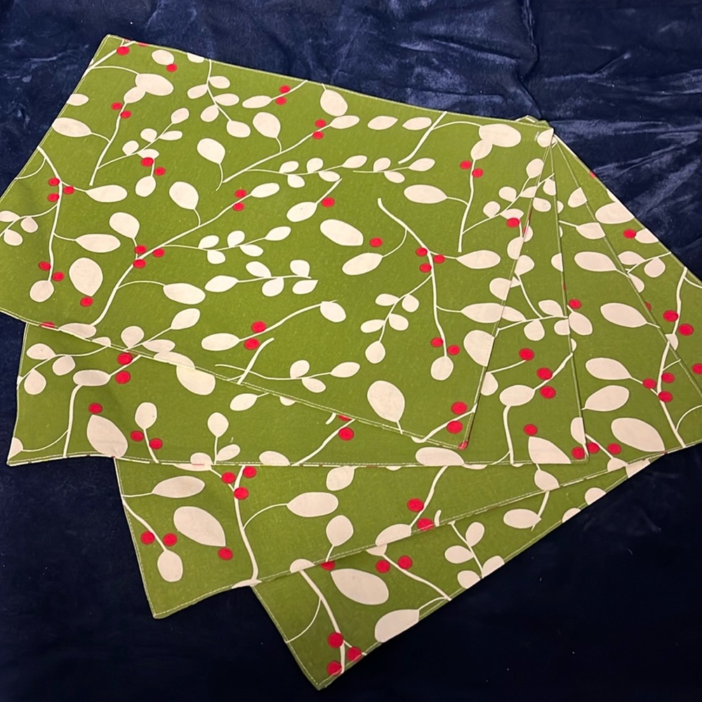 Tag Christmas Placemats